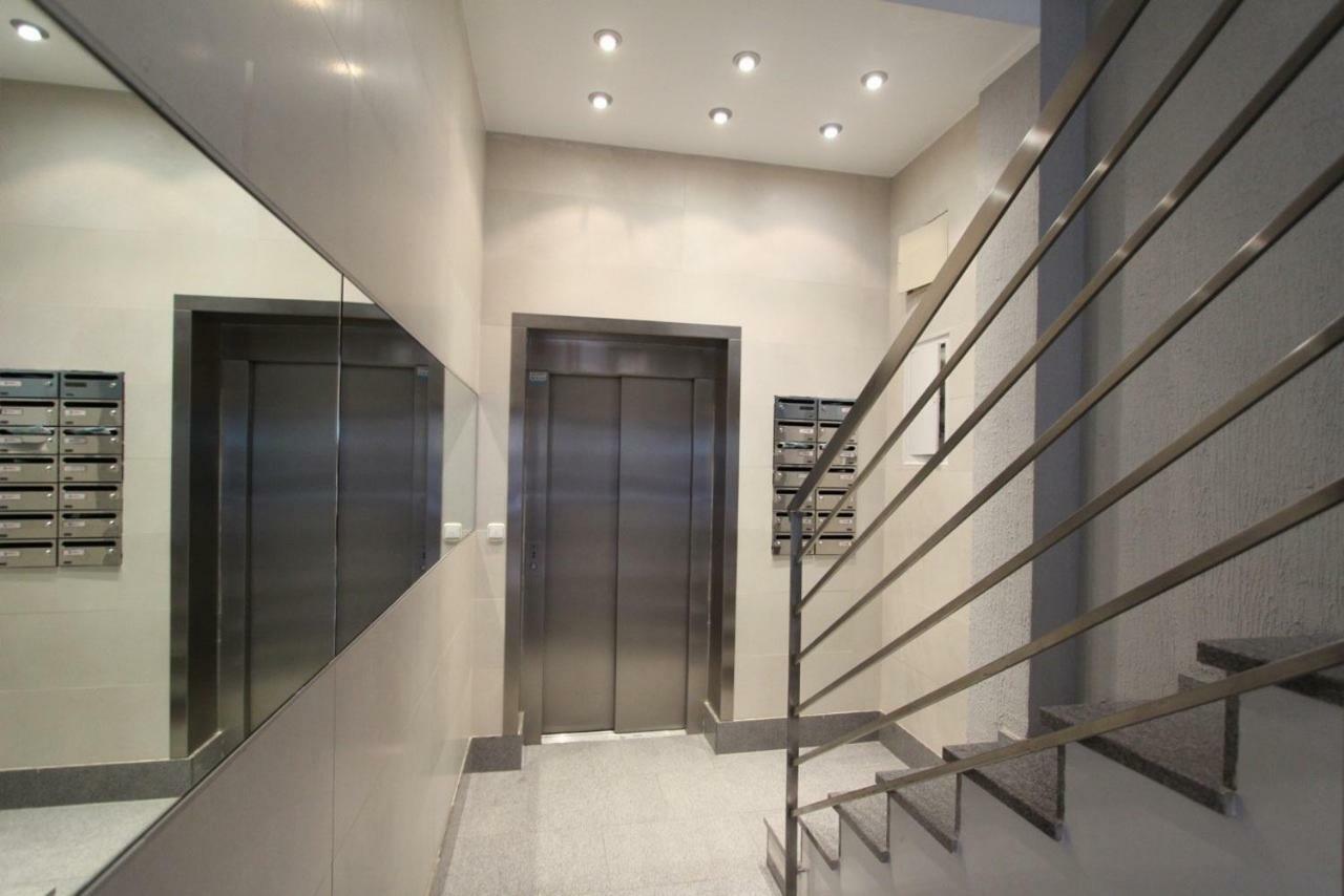 Apartamento Moderno Muy Centrico Y Cerca De La Playa Apartment กัลเป ภายนอก รูปภาพ