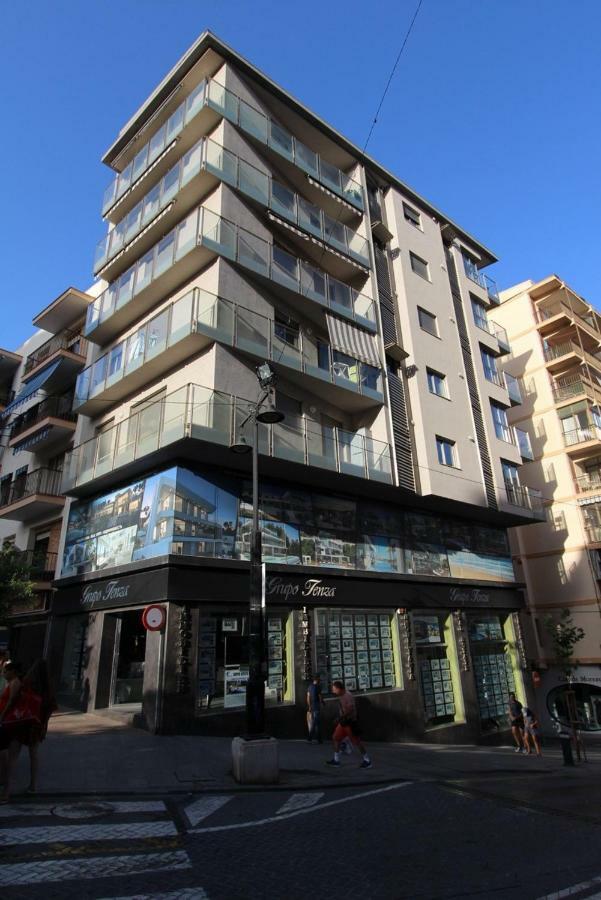 Apartamento Moderno Muy Centrico Y Cerca De La Playa Apartment กัลเป ภายนอก รูปภาพ